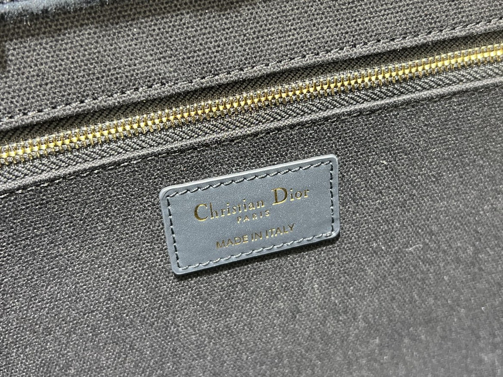 Christian Dior Book Tote Oblique embroidered canvas