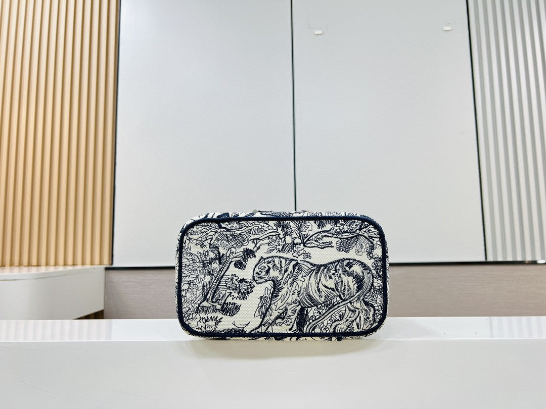 Christian Dior small DiorTravel vanity case with shoulder strap in blue Dior Oblique embroidery canvas