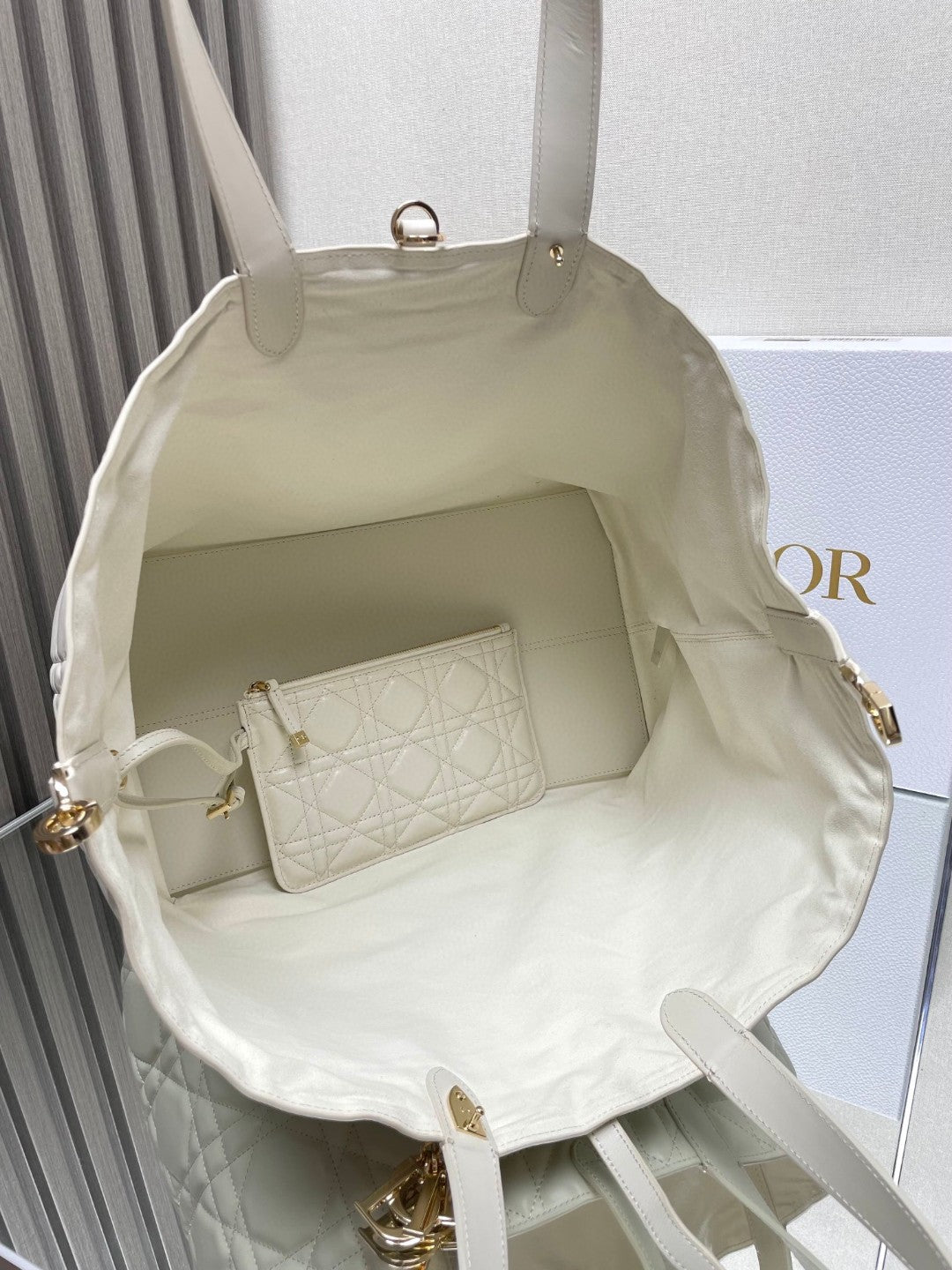 Large Dior Toujours Bag Powder Beige Macrocannage Calfskin