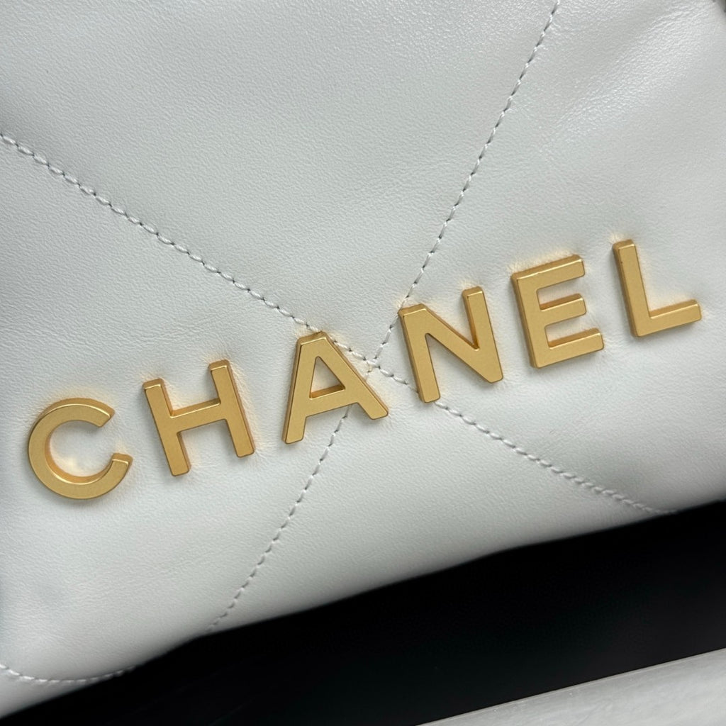 Chanel Mini 22 Hobo bag in white calfskin leather with gold-tone hardware