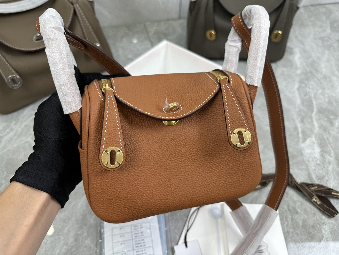 Hermès Mini Lindy bag