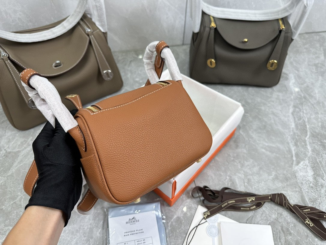 Hermès Mini Lindy bag