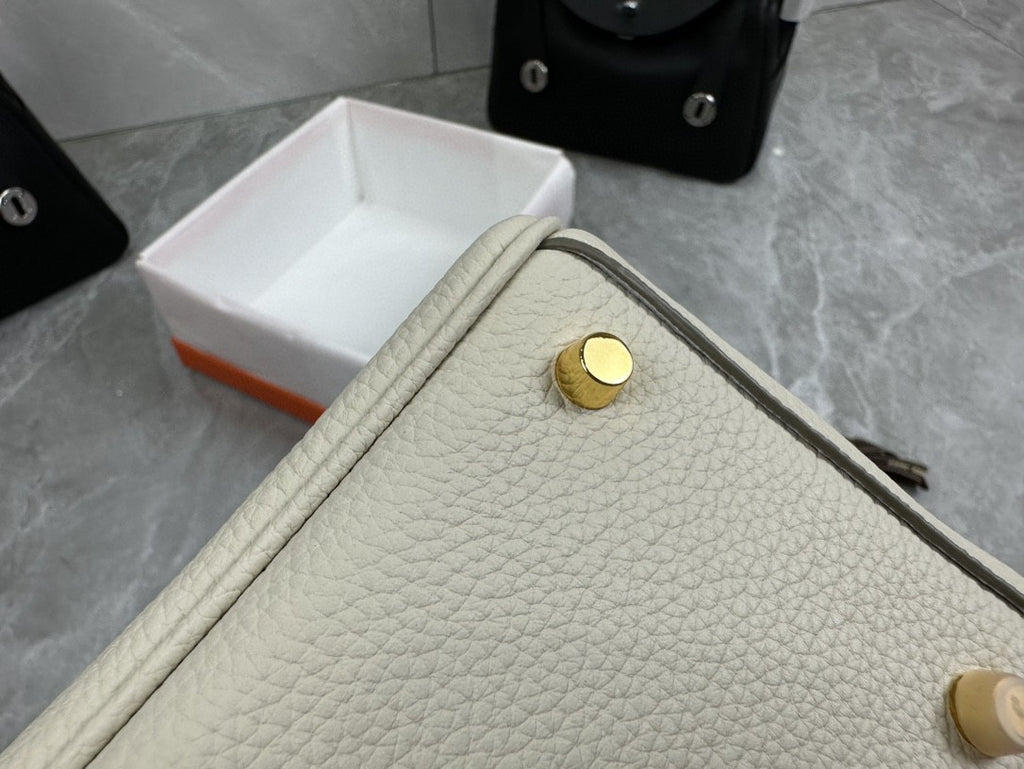 Hermès Mini Lindy bag