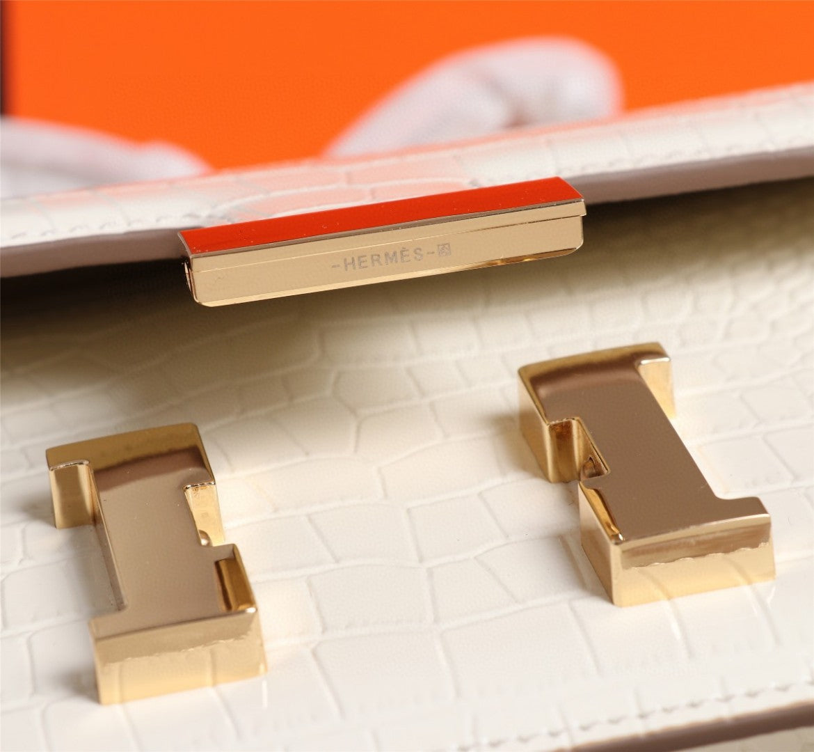 Hermès Constance bag in shiny leather with gold hardware