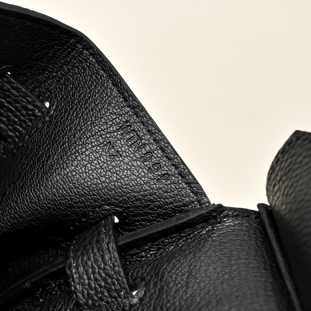 black Hermès Birkin handbag in Togo leather with gold hardware