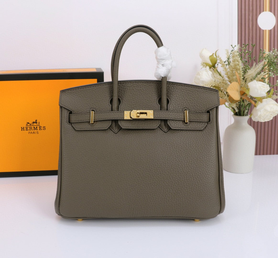 Hermès Birkin bag in Togo leather with gold hardware