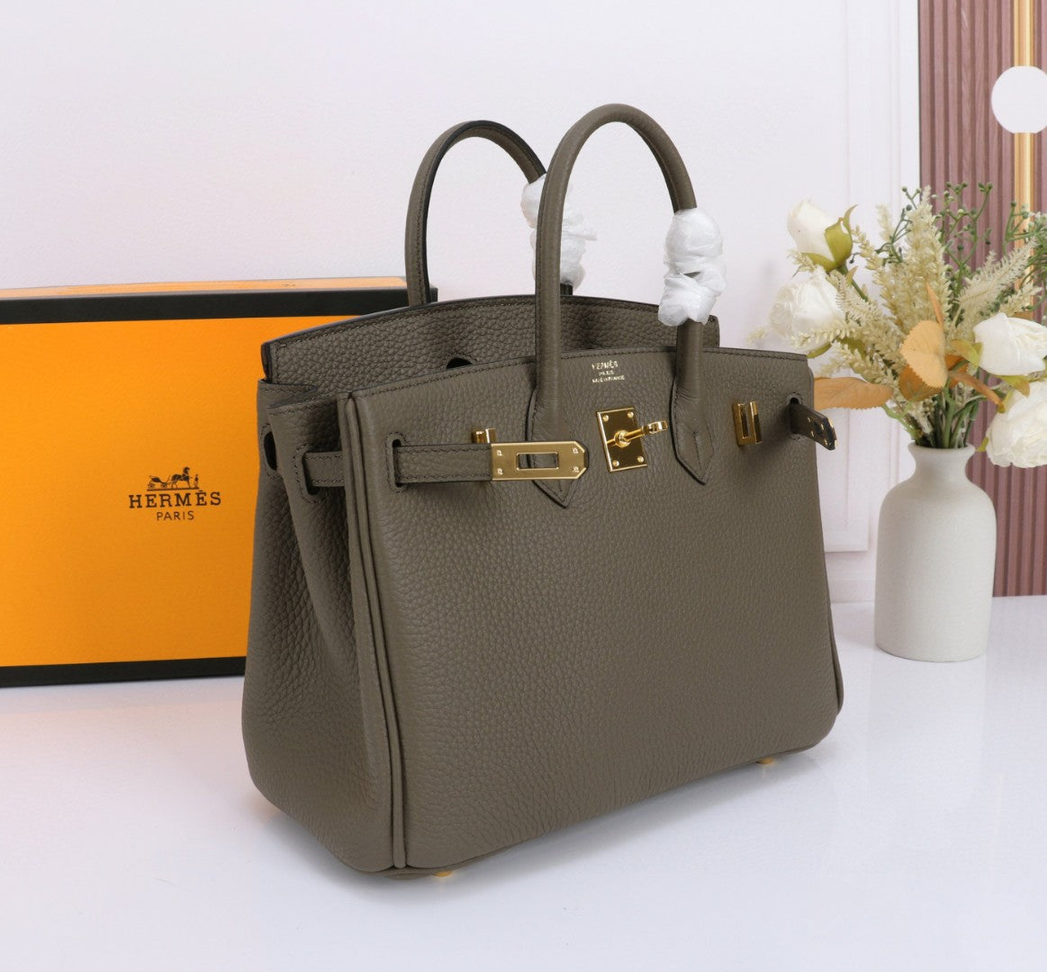 Hermès Birkin bag in Togo leather with gold hardware