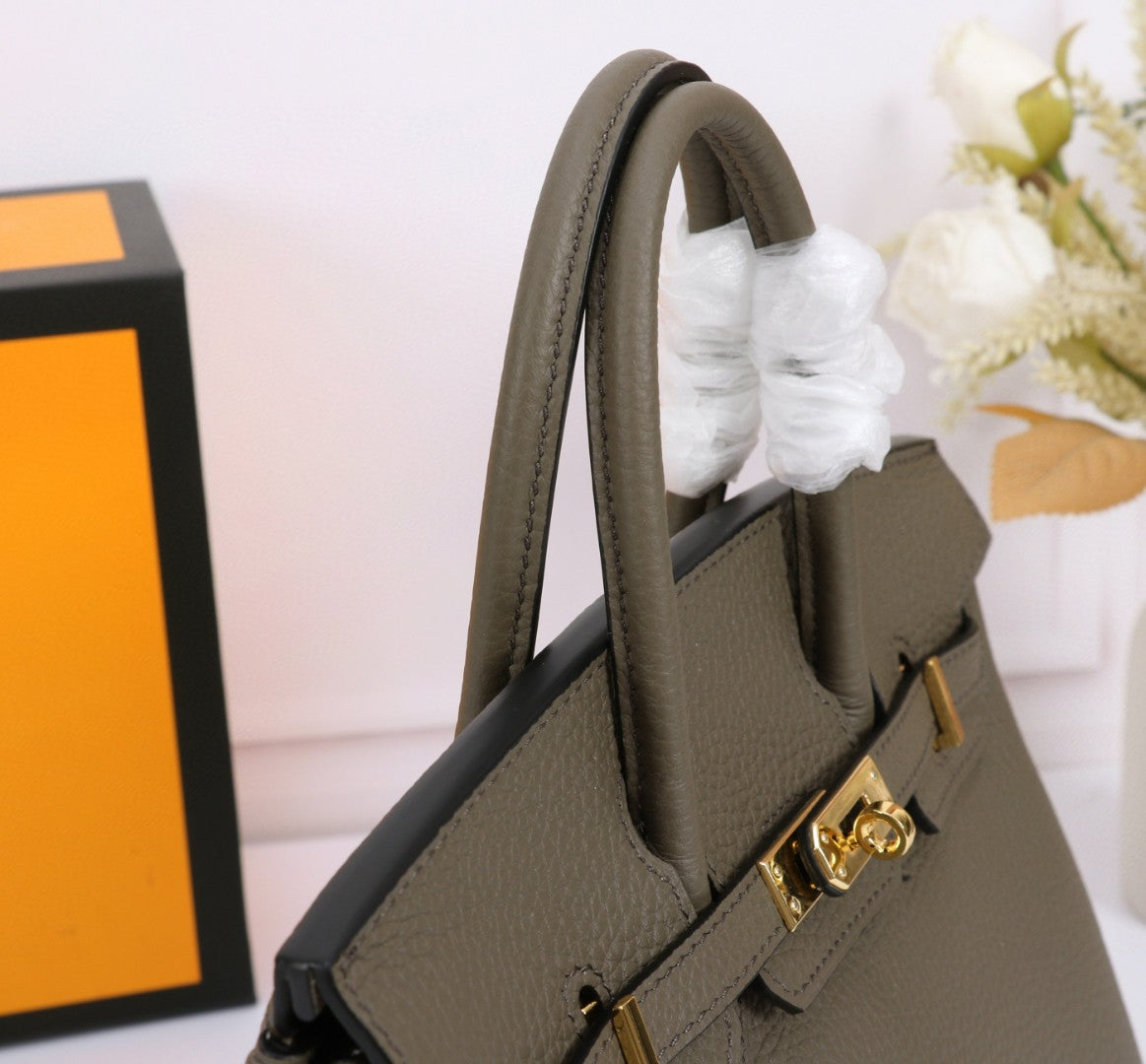 Hermès Birkin bag in Togo leather with gold hardware