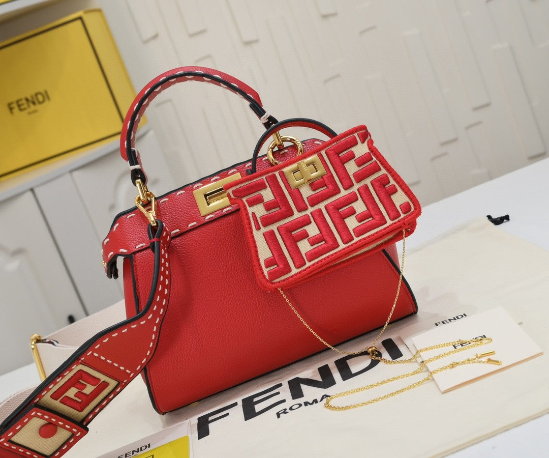 Fendi Peekaboo ISeeU Small handbag