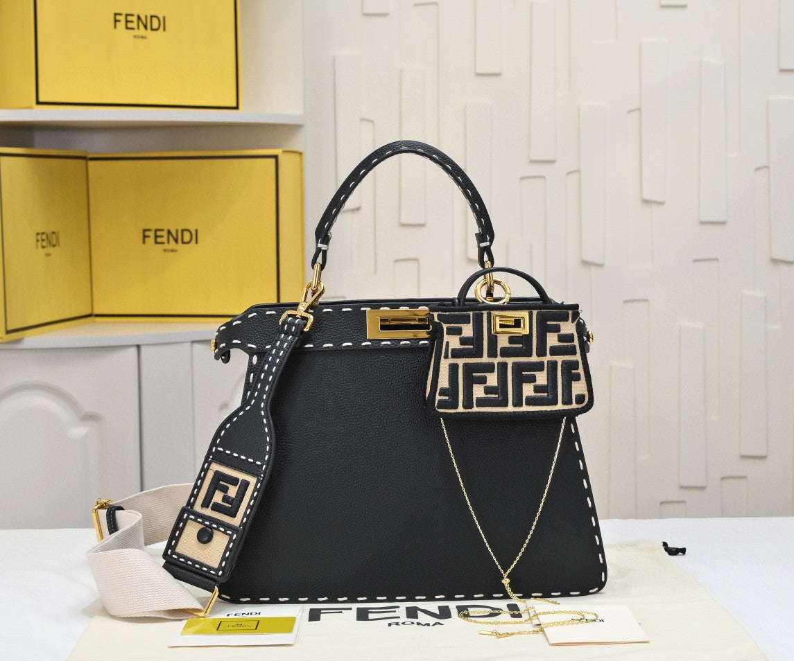 Fendi Peekaboo ISeeU Small black calf leather bag