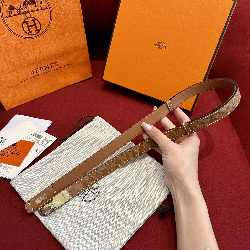 Hermès Kelly 18 belt in Epsom calfskin leather with a gold-plated buckle