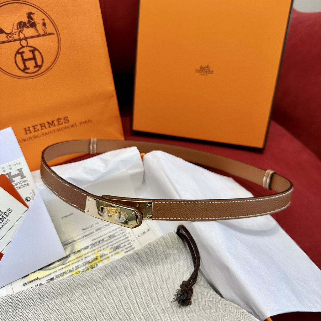 Hermès Kelly 18 belt in Epsom calfskin leather with a gold-plated buckle
