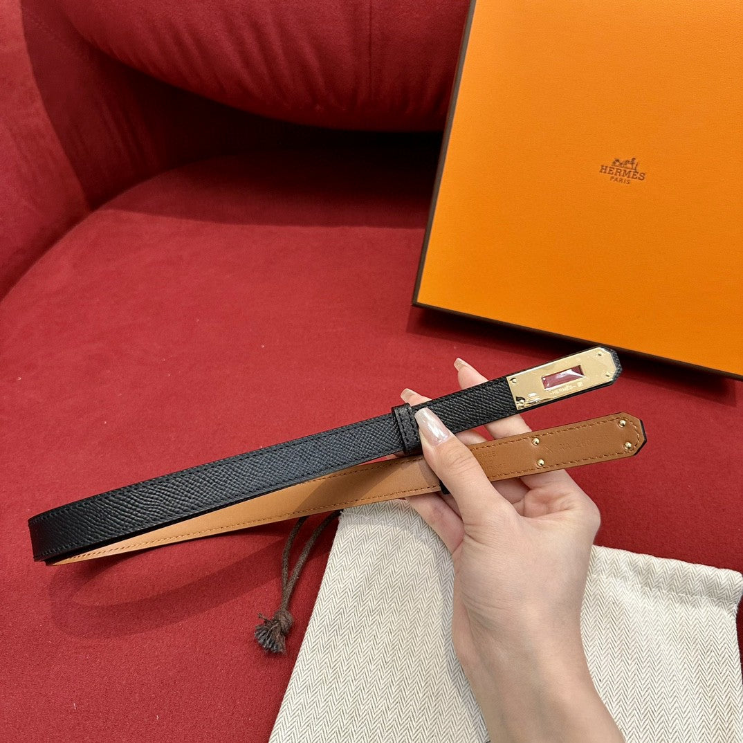 Hermès Kelly 18 belt in Epsom calfskin leather with a gold-plated buckle