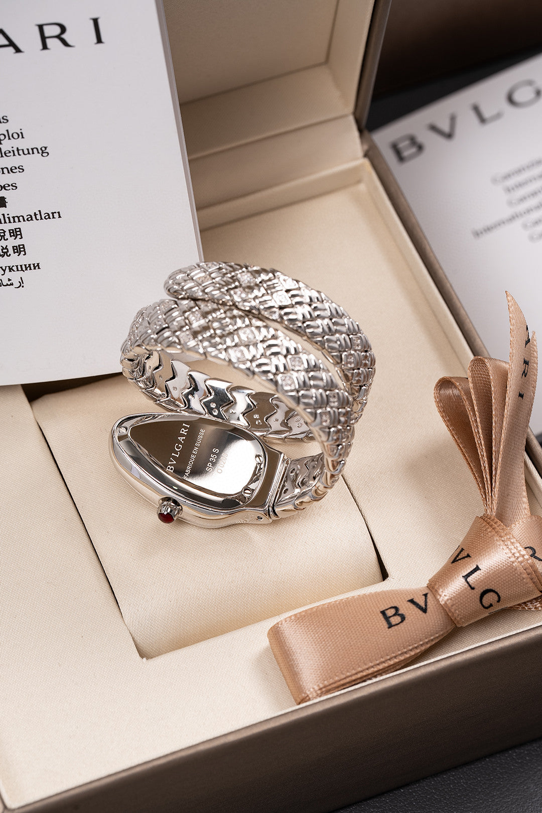 Bulgari Serpenti Seduttori watch in stainless steel with a diamond-set bezel