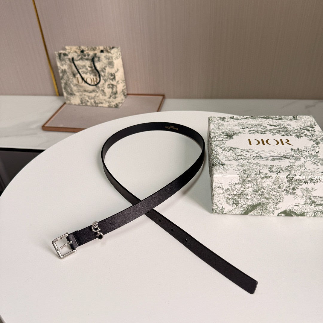 Dior Saddle Loop belt in black smooth calfskin
