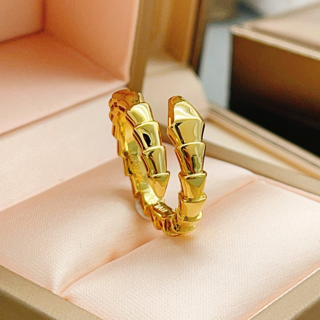 Bvlgari Serpenti Viper 18kt yellow gold ring