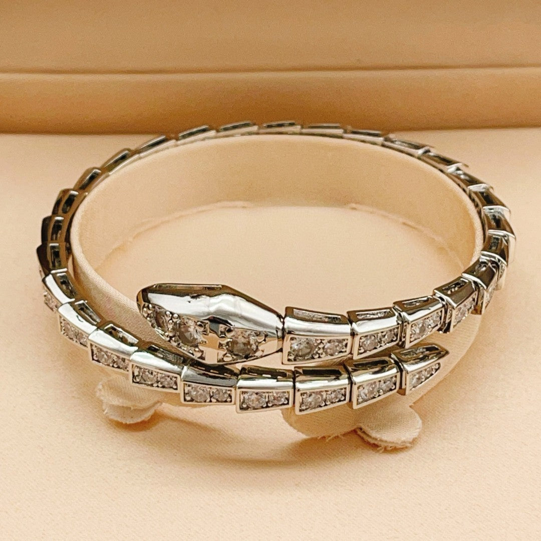 Bvlgari Serpenti Viper single-coil bracelet in 18k white gold with pavé diamonds