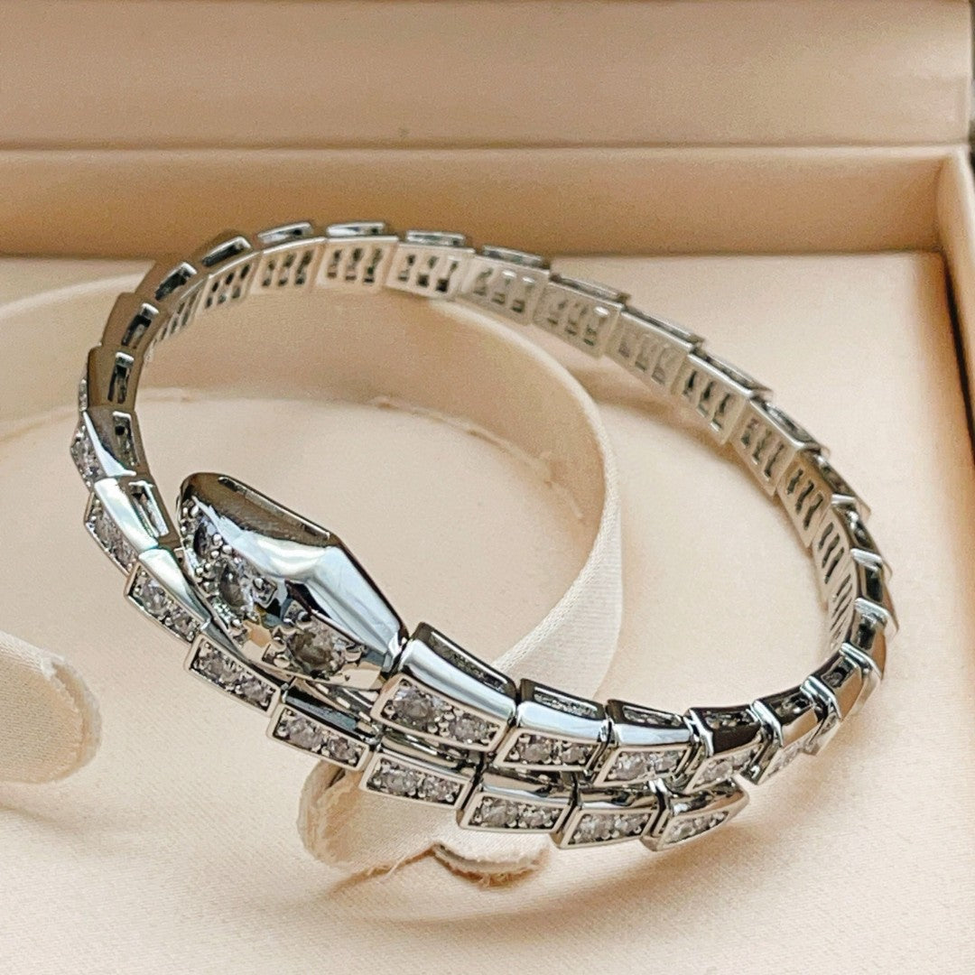 Bvlgari Serpenti Viper single-coil bracelet in 18k white gold with pavé diamonds