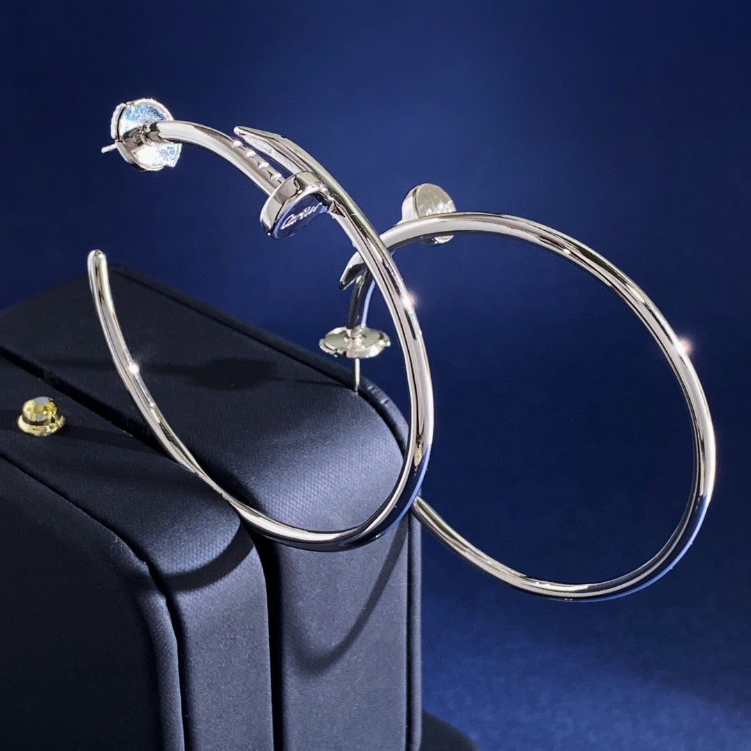 Cartier Juste un Clou bracelet in Silver with diamonds