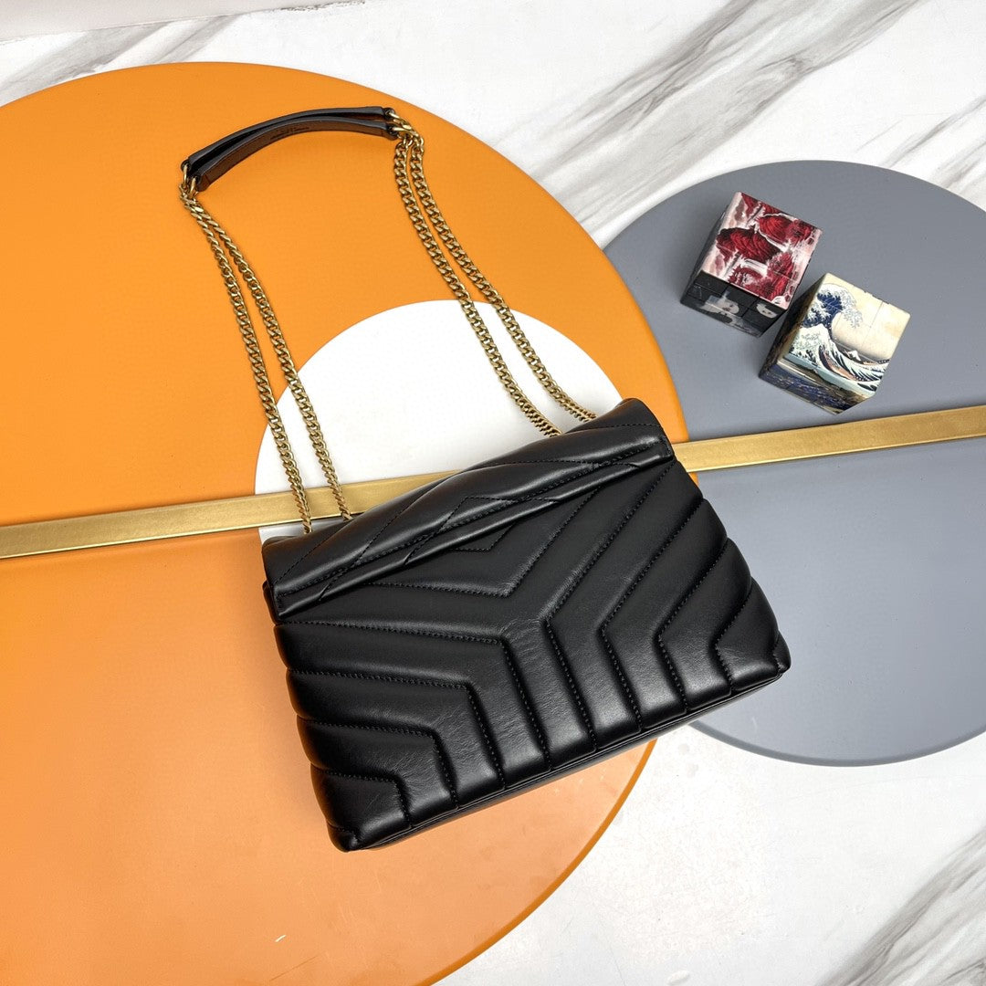 Loulou Toy Saint Laurent