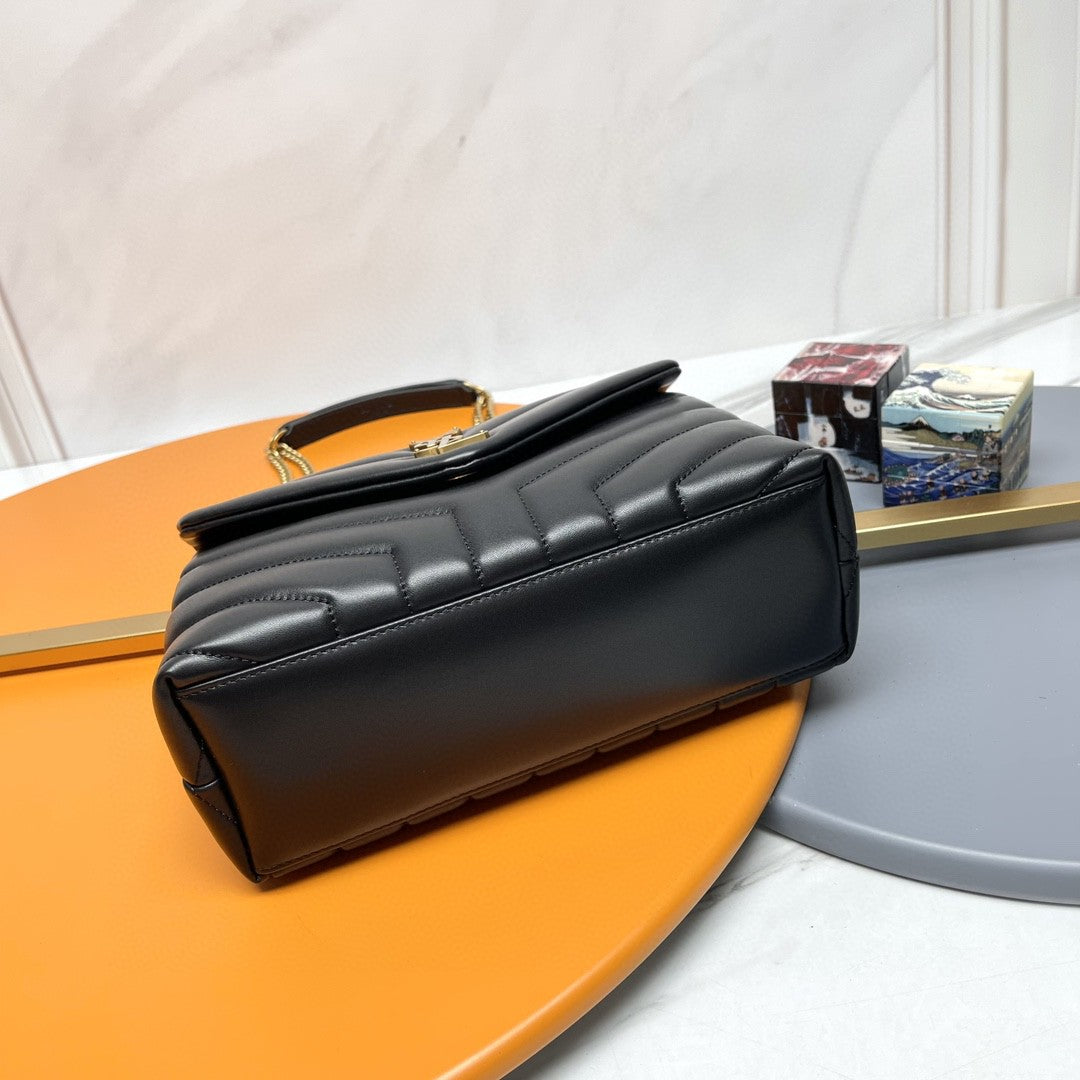 Loulou Toy Saint Laurent