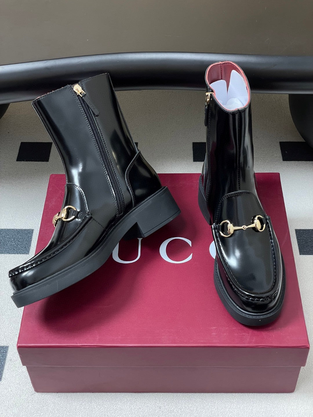 Gucci Horsebit boots in black patent leather