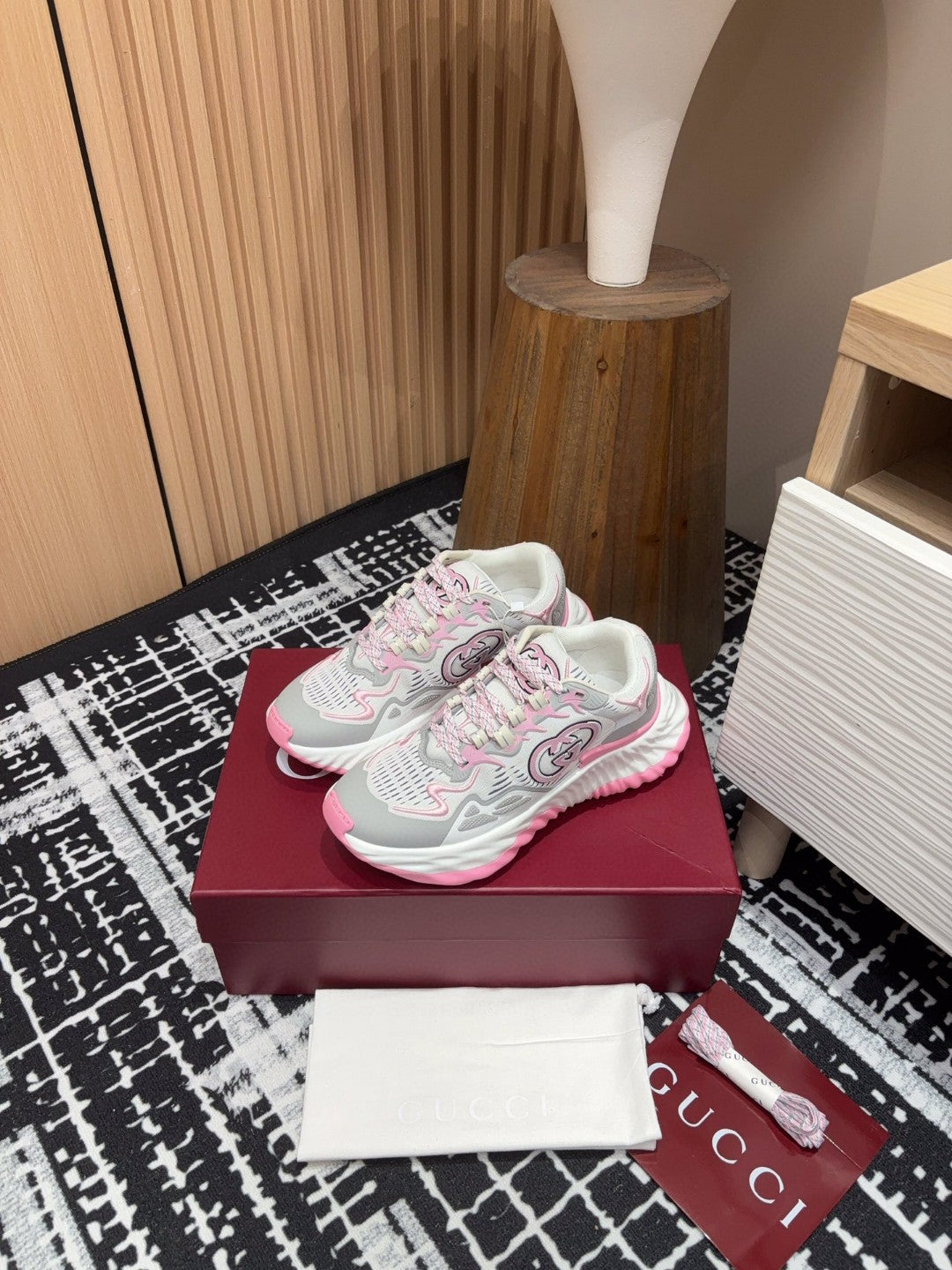 Gucci Ripple sneakers in light grey and pink mesh with an Interlocking G logo detail
