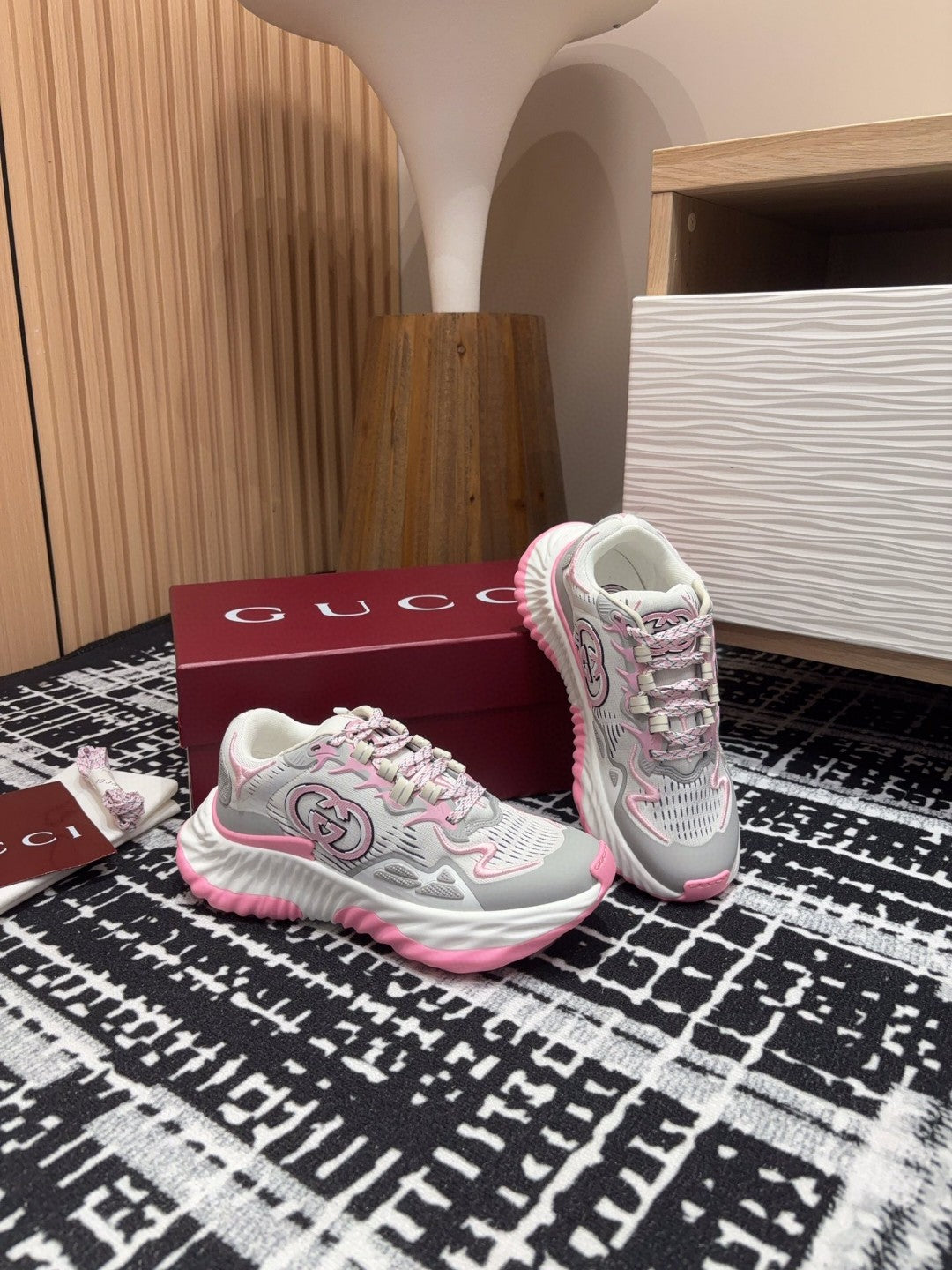 Gucci Ripple sneakers in light grey and pink mesh with an Interlocking G logo detail