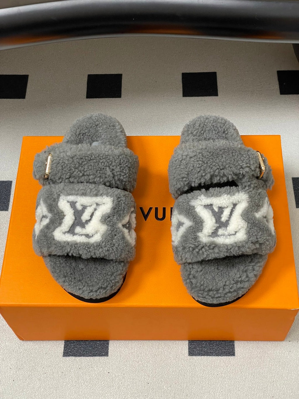 Louis Vuitton Paseo Flat Comfort Mules