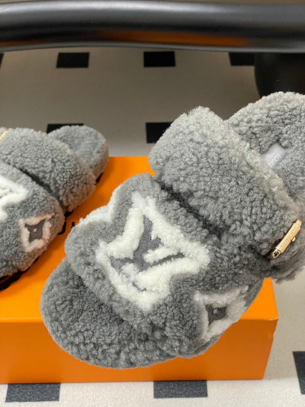 Louis Vuitton Paseo Flat Comfort Mules