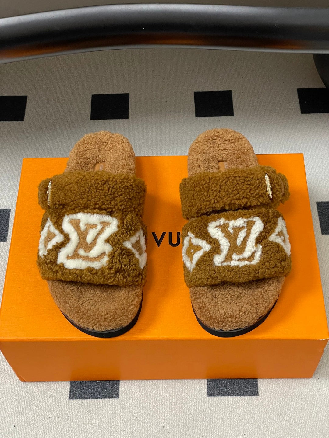 Louis Vuitton Paseo Flat Comfort Mules