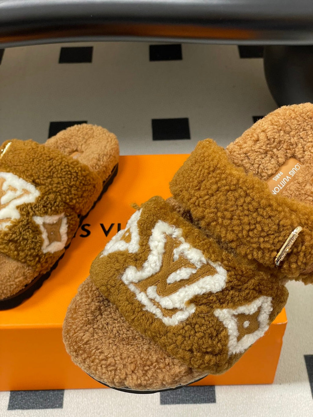 Louis Vuitton Paseo Flat Comfort Mules