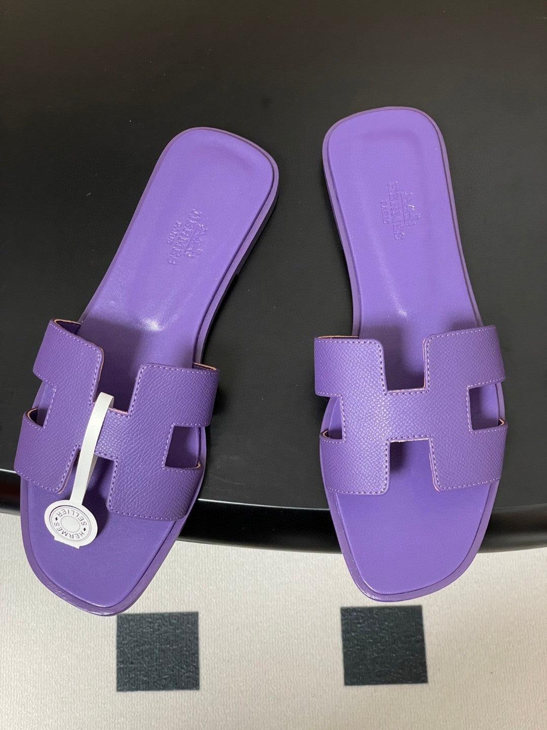 Hermès Oran sandals in Epsom calfskin leather