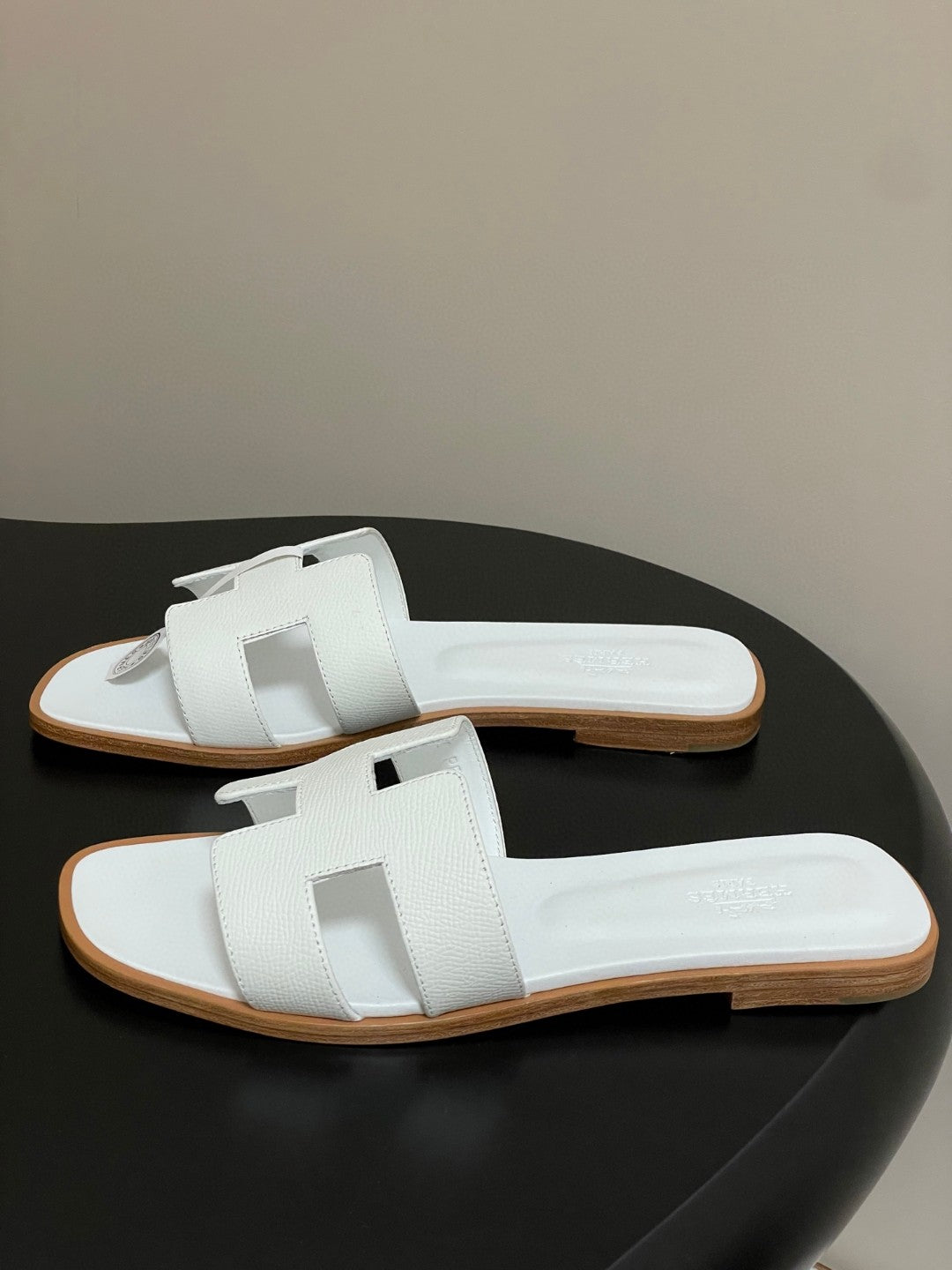 Hermès Oran sandals in Epsom calfskin leather
