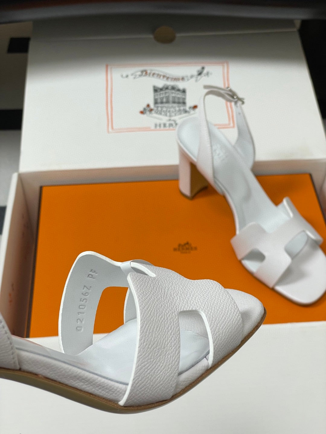 White calfskin Hermès Joy 105 sandal
