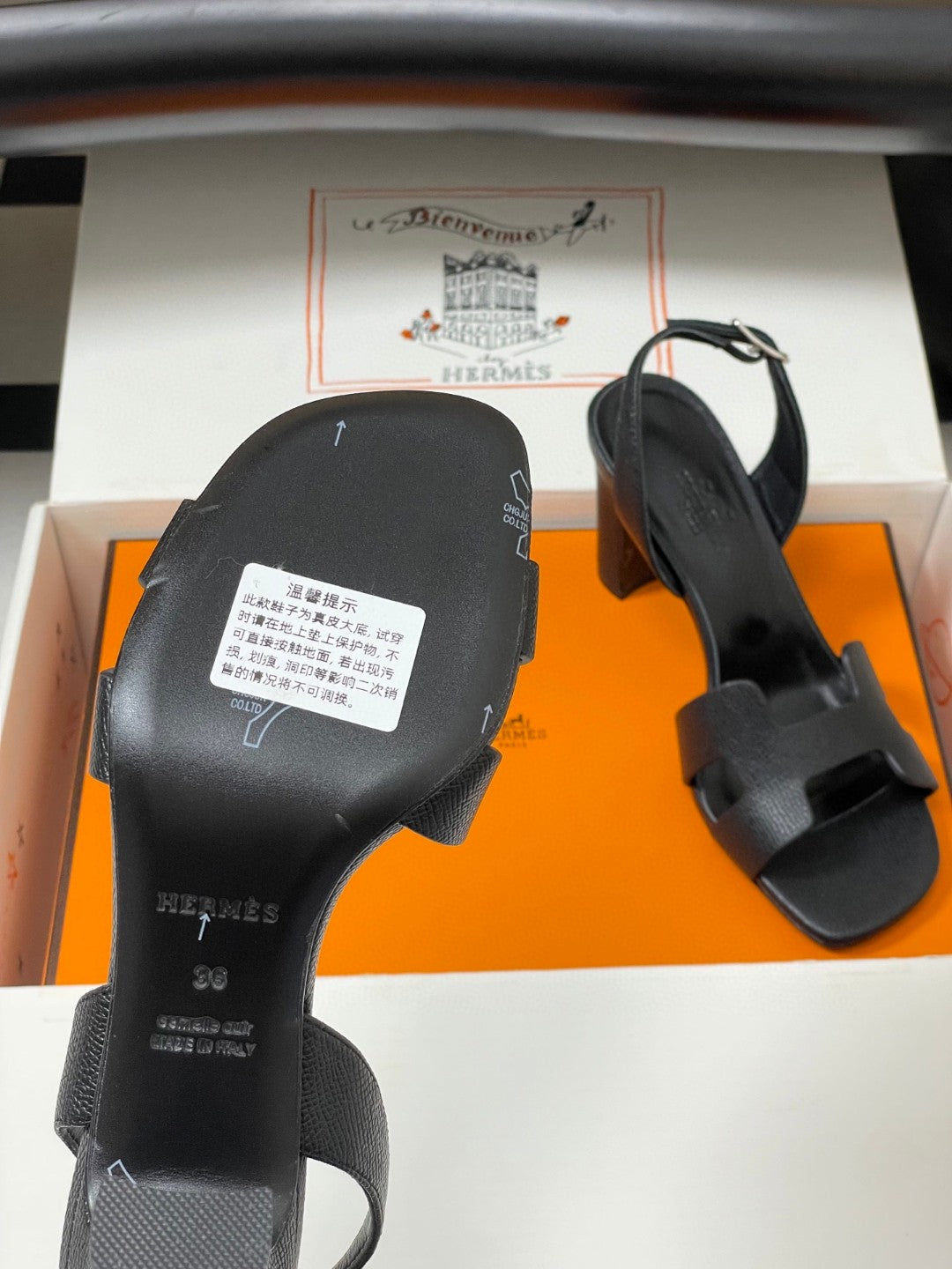 black calfskin Hermès Joy 105 sandal