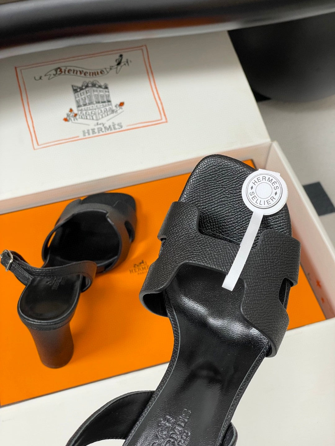 black calfskin Hermès Joy 105 sandal