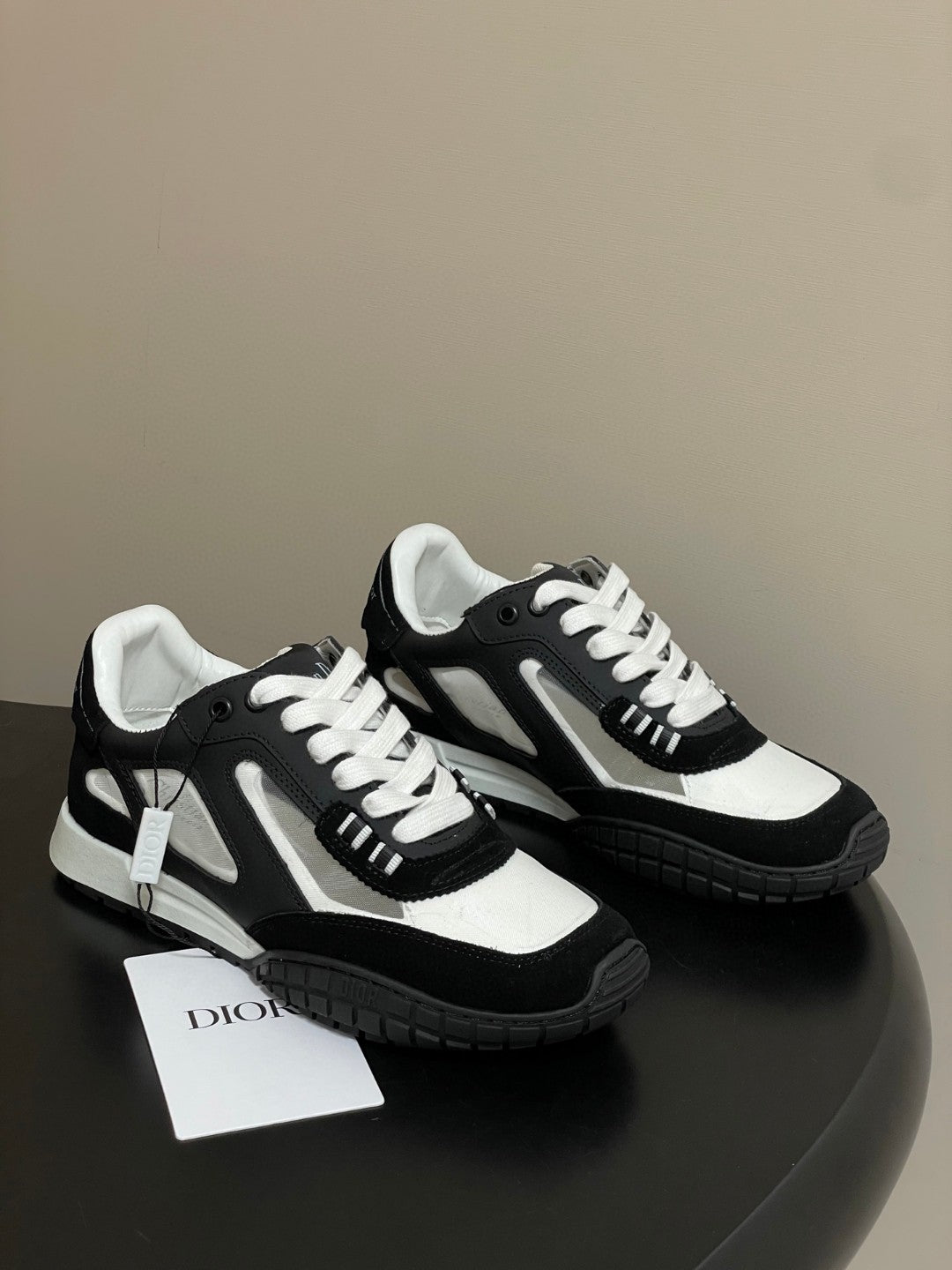 Dior B27 low-top sneakers in black and white