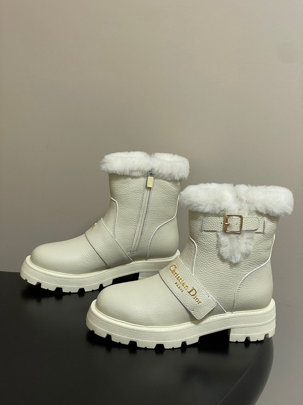 DiorAlps D-Quest ankle boot in ecru grained calfskin with a tonal lambskin shearling interior