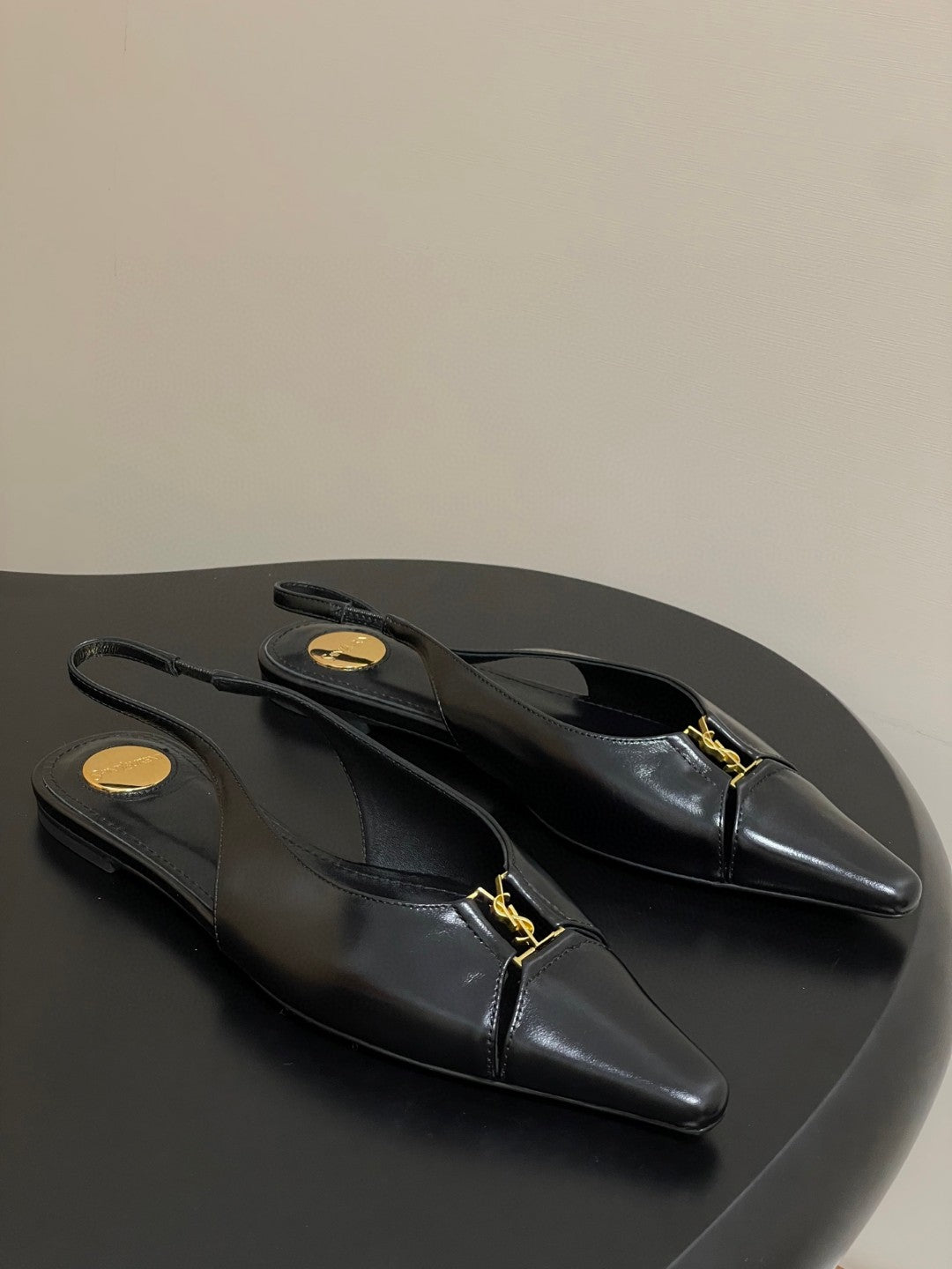 Saint Laurent Babylone leather slingback flats in black