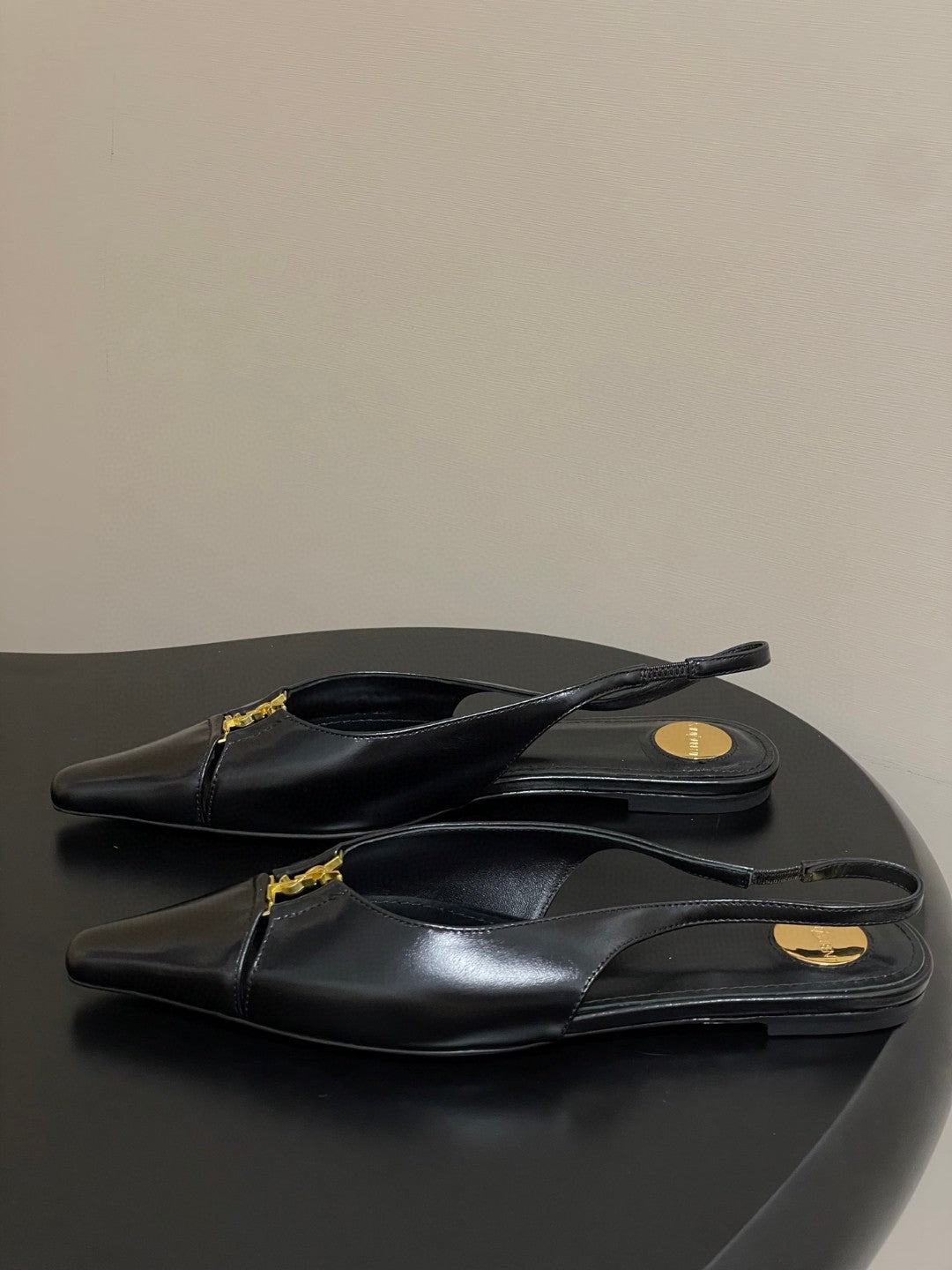 Saint Laurent Babylone leather slingback flats in black