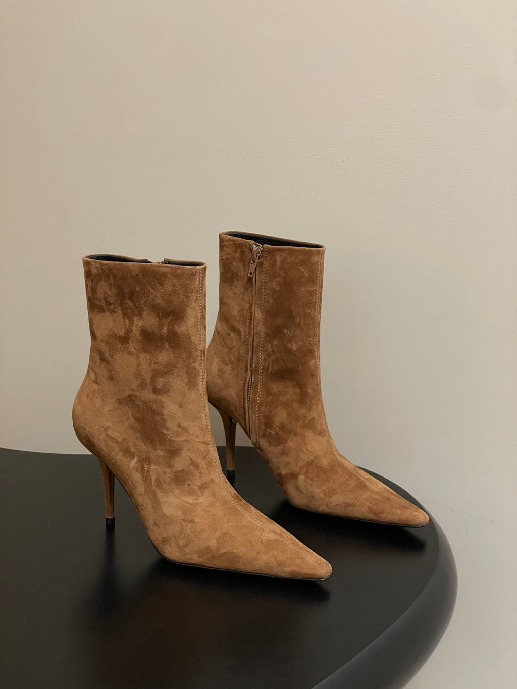 Saint Laurent Ashley 90 suede ankle boots in brown