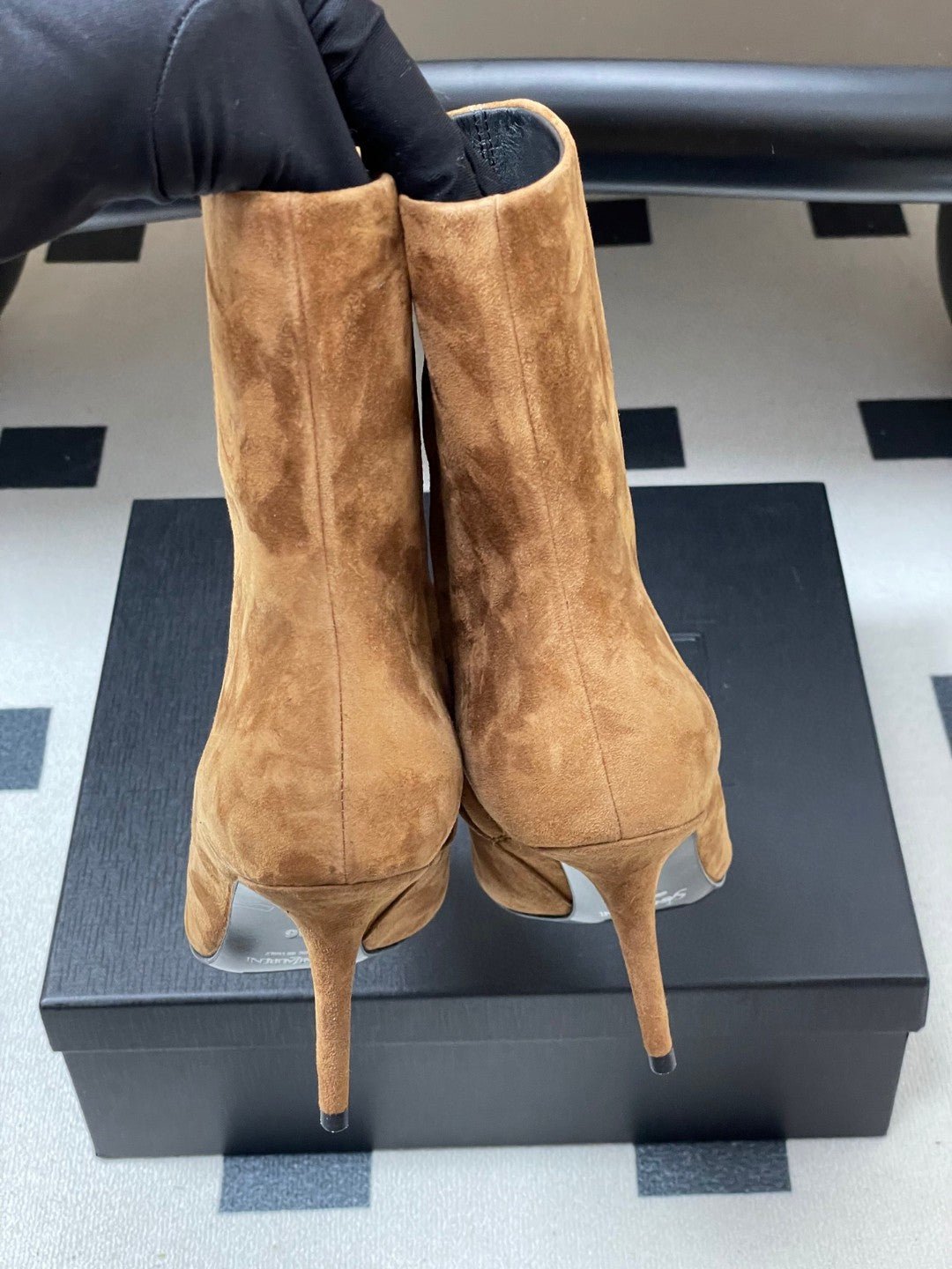 Saint Laurent Ashley 90 suede ankle boots in brown