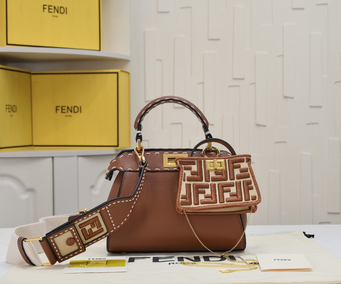 Fendi Peekaboo ISeeU Small handbag
