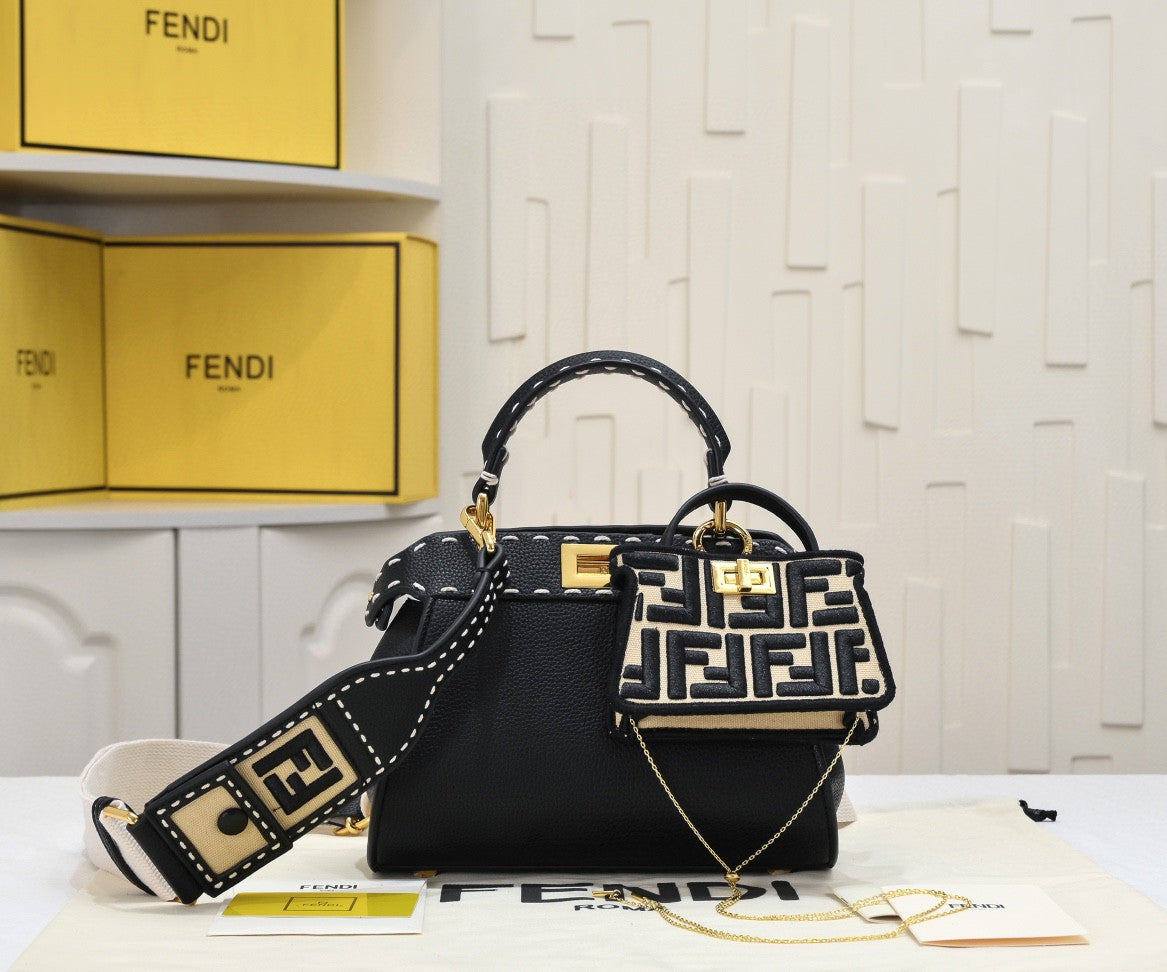 Fendi Peekaboo ISeeU Small handbag
