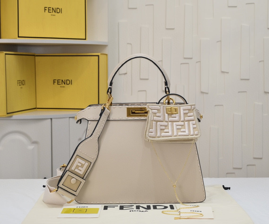 Fendi Peekaboo ISeeU Small black calf leather bag