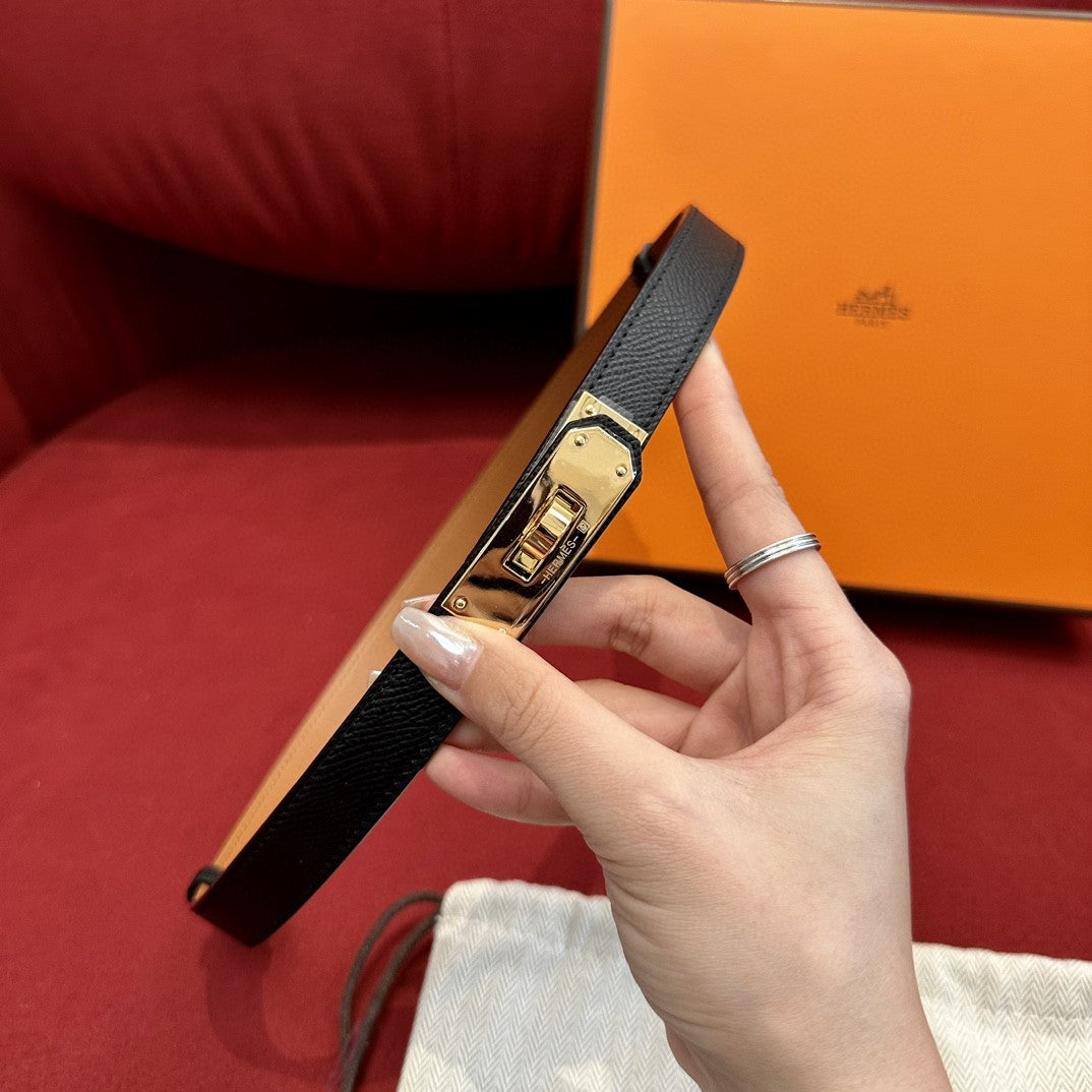 Hermès Kelly 18 belt in Epsom calfskin leather with a gold-plated buckle