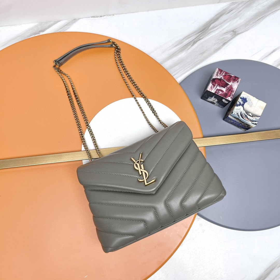 Loulou Toy Saint Laurent